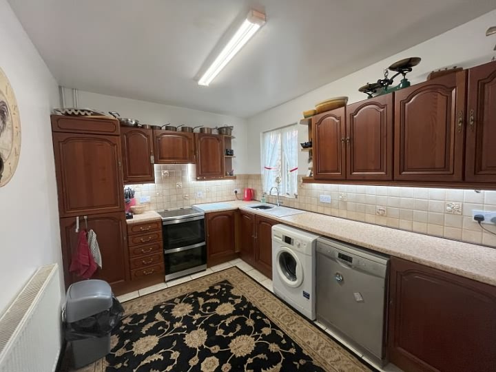 2 bed stone house for sale near Lambus