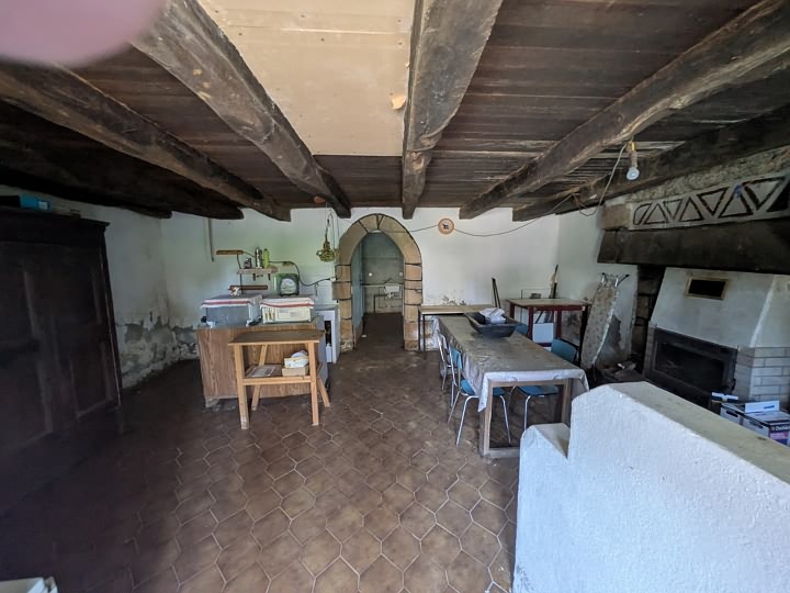 Stone house to renovate near BRITTANY CENTRE and BRITTANY CENTRE WEST