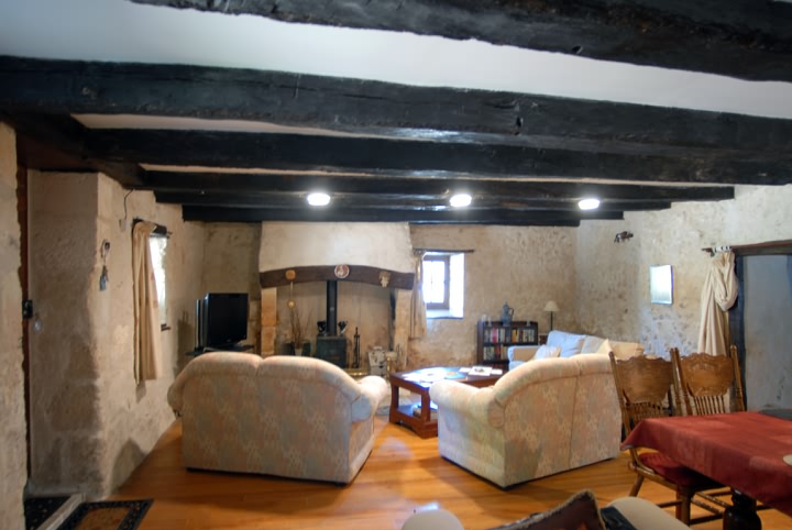 3 bed stone house for sale near Vanxains