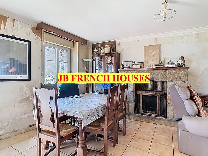 4 bed stone house for sale near Saint Vran
