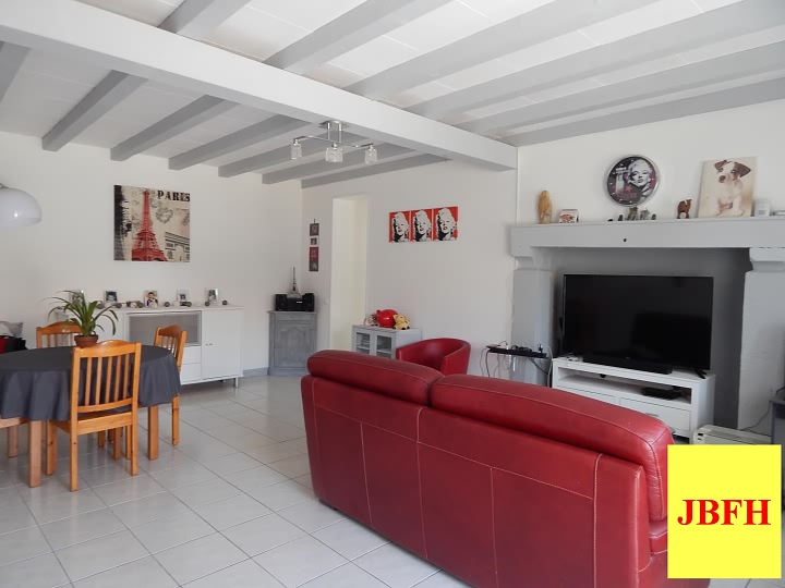 4 bed stone house for sale near Ardilleux