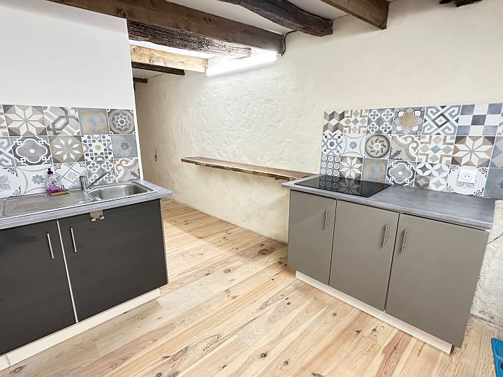 1 bed stone house for sale near Monas