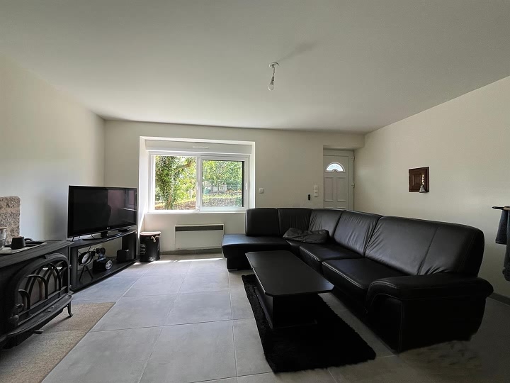 3 bed stone house for sale near Bujalenas