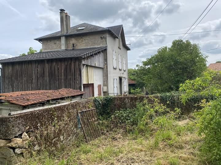 4 bed stone house for sale near Bujaleuf