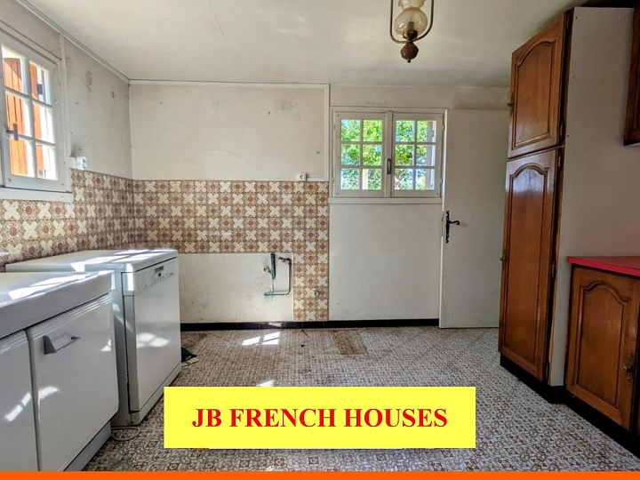 3 bed stone house for sale near Igé
