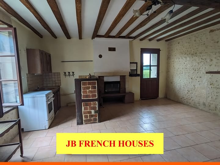 2 bed stone house for sale near Igé