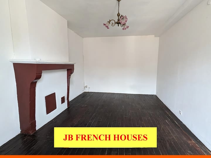 2 bed stone house for sale near Igé