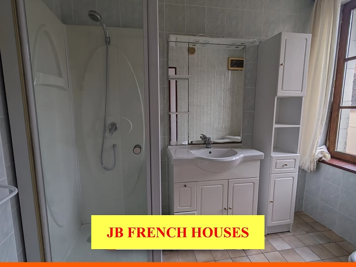 2 bed stone house for sale near Igé