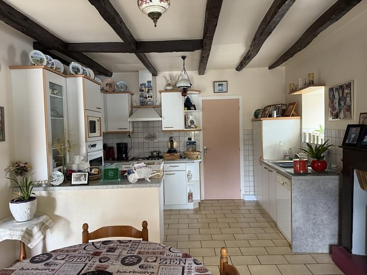 5 bed stone house for sale near Treve