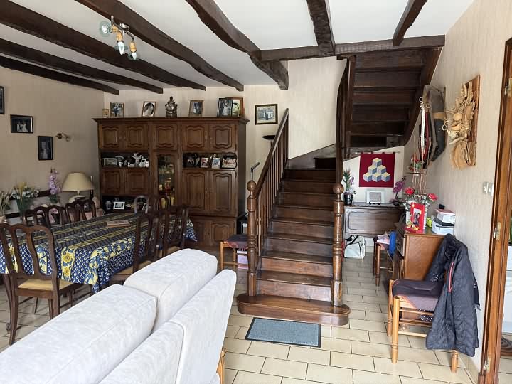 5 bed stone house for sale near Treve