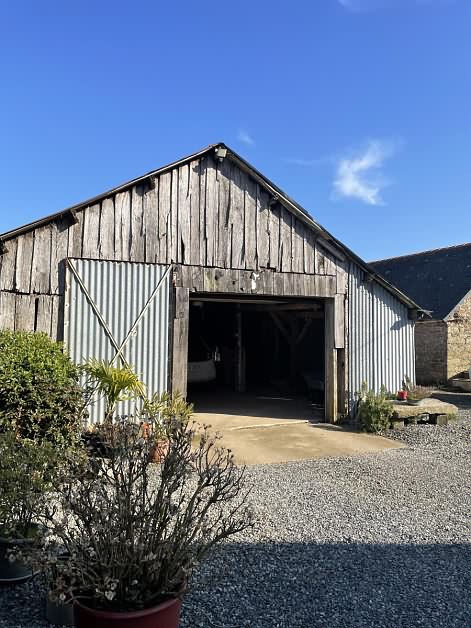 5 bed stone house for sale near Treve