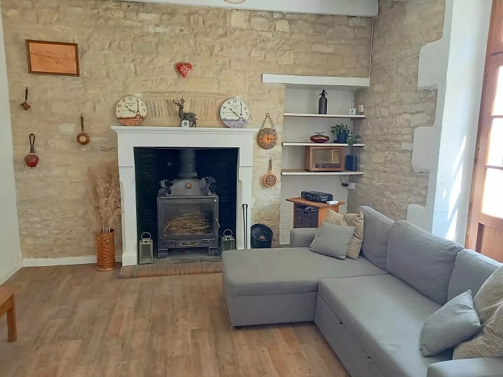 3 bed stone house for sale near Aizet