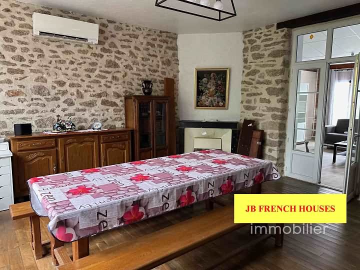 3 bed stone house for sale near Noth