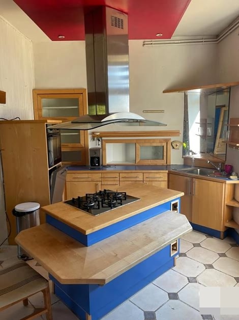 4 bed stone house for sale near Keraden