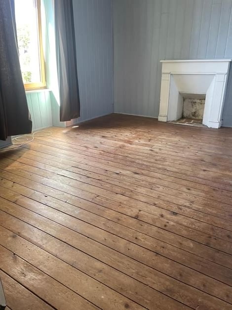4 bed stone house for sale near Keraden