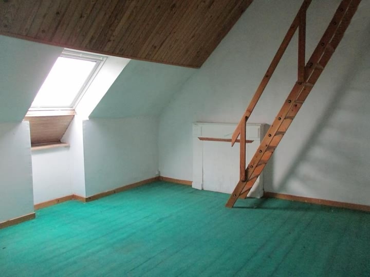 4 bed stone house for sale near Keraden