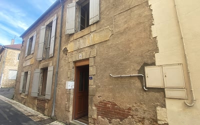 3 bed stone house for sale near Castels