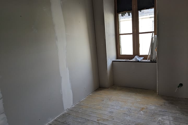 2 bed stone house for sale near Peer