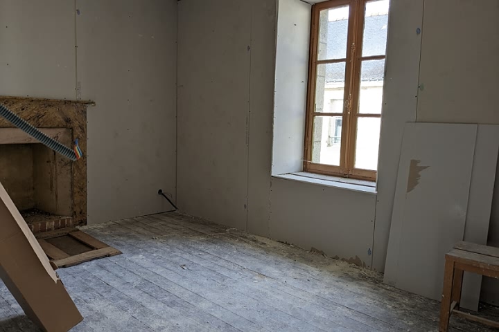 2 bed stone house for sale near Peer