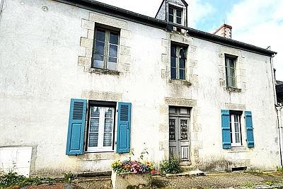 2 bed stone house for sale near Peer