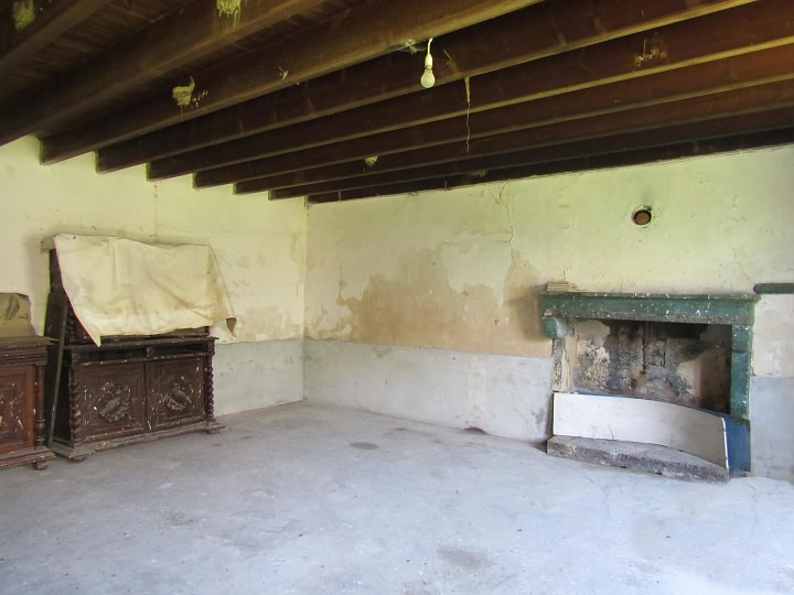 Stone barn to renovate near Ardilleux