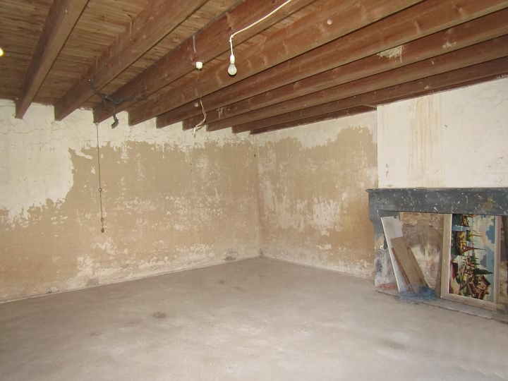 Stone barn to renovate near Ardilleux
