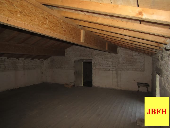 Stone barn to renovate near Ardilleux