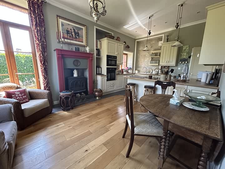 5 bed stone house for sale near Tréprel