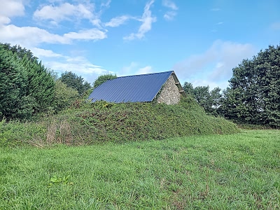 Stone house to renovate near Missiriac
