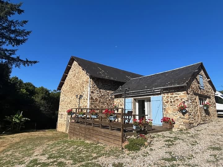 4 bed stone house for sale near Affieux