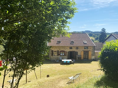 6 bed stone house for sale near Bujaleuf