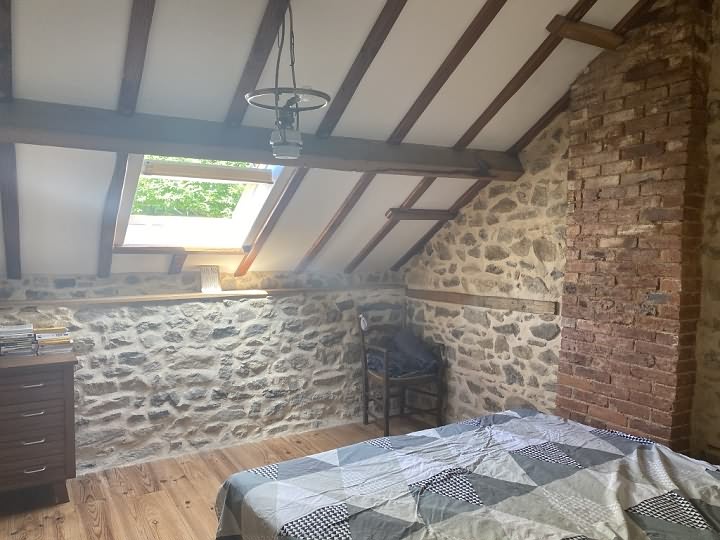 6 bed stone house for sale near Bujaleuf