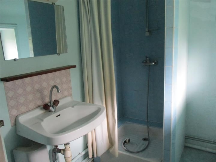 4 bed stone house for sale near Kergloff