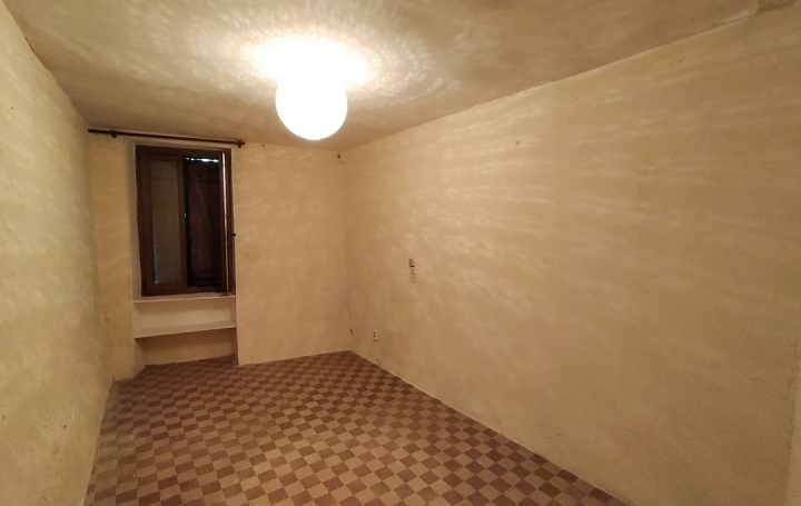 2 bed stone house for sale near Averton