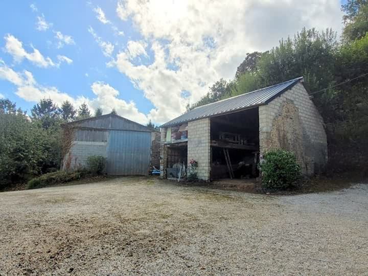 4 bed stone house for sale near Bion