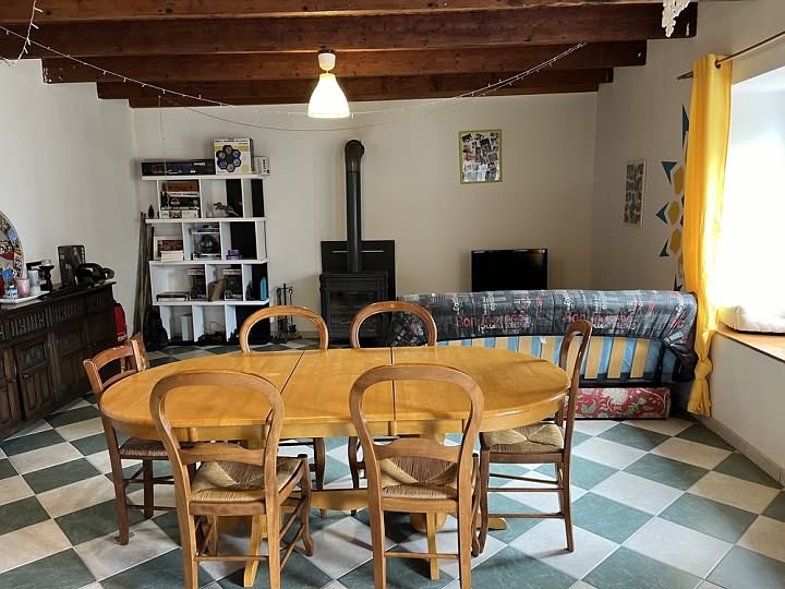 3 bed stone house for sale near Kerurien