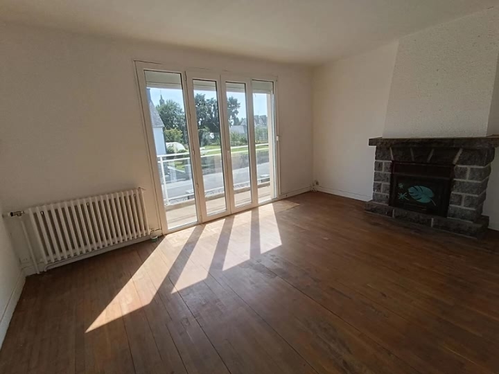 2 bed house for sale near Perret