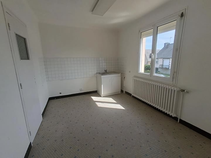 2 bed house for sale near Perret