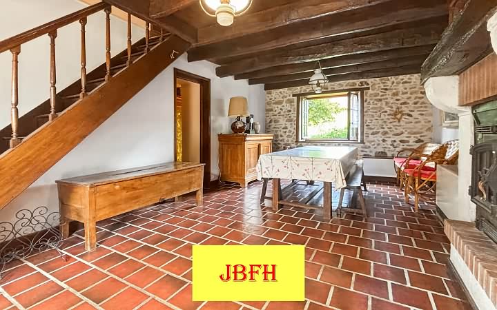 2 bed stone house for sale near Bujalenas