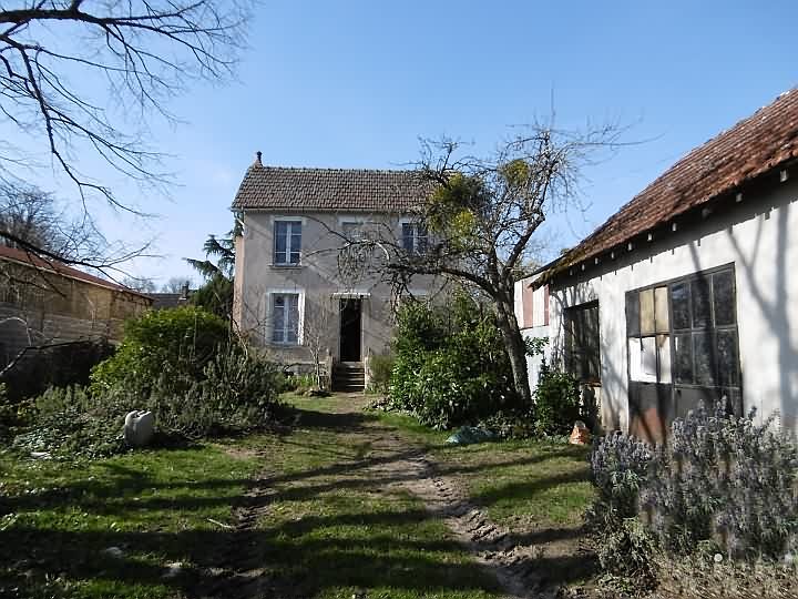 2 bed stone house for sale near Vienne And Haute Vienne