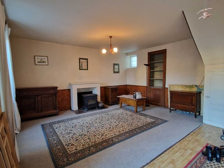 47 bed stone house for sale near Castels