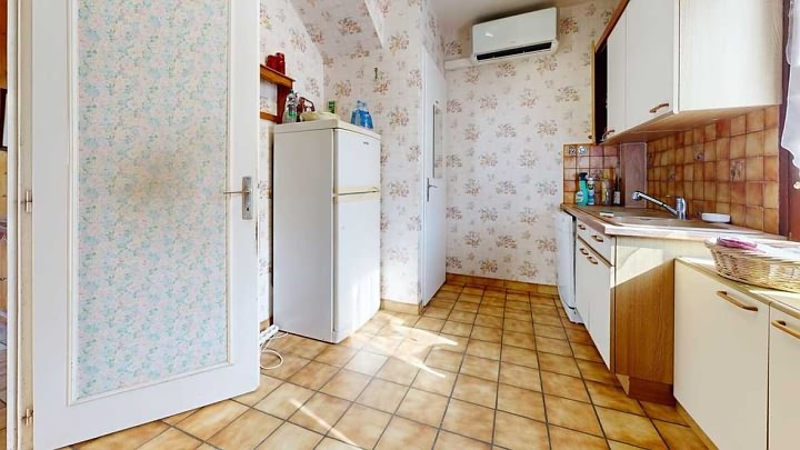 2 bed stone house for sale near Castels