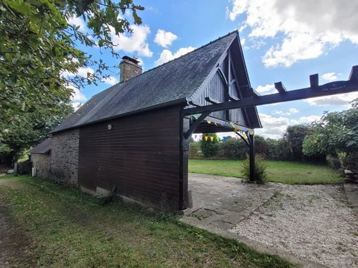 2 bed stone house for sale near Bion