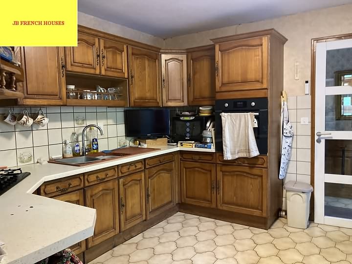 6 bed stone house for sale near Ansac Sur Vienne