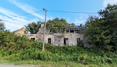 Stone house to renovate near BRITTANY CENTRE and BRITTANY CENTRE WEST