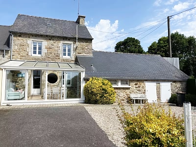 2 bed stone house for sale near Caribet