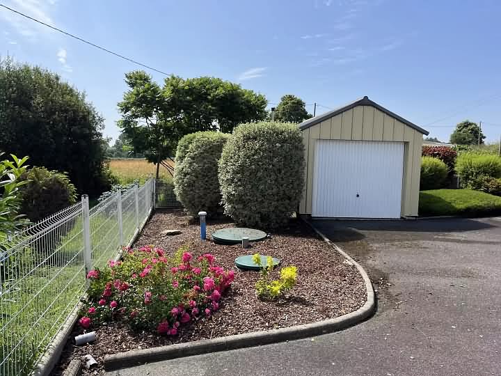 2 bed stone house for sale near Caribet