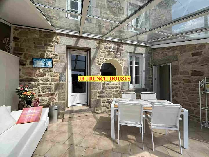 2 bed stone house for sale near Caribet
