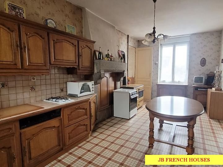 5 bed stone house for sale near Bion