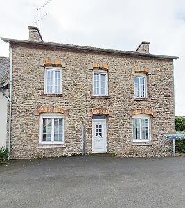 Maison en pierre de 4 chambres à vendre près de Bothoa